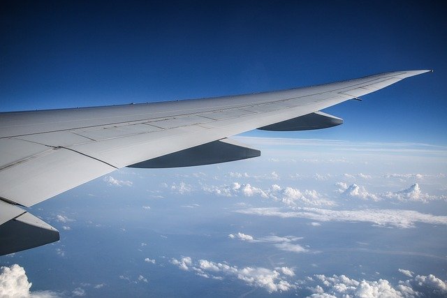 Is Delta blocking middle seats?