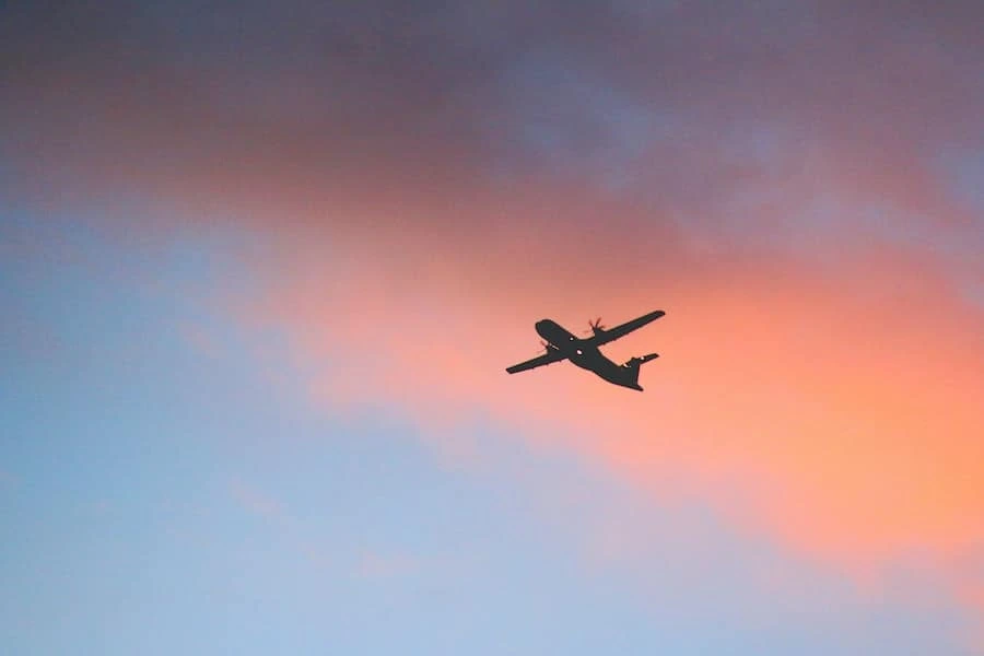 Does Southwest fly from lax to Hawaii?