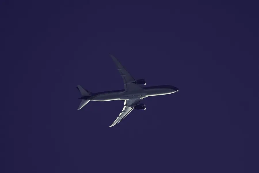 How Far in Advance Can I Book a Flight on American Airlines?