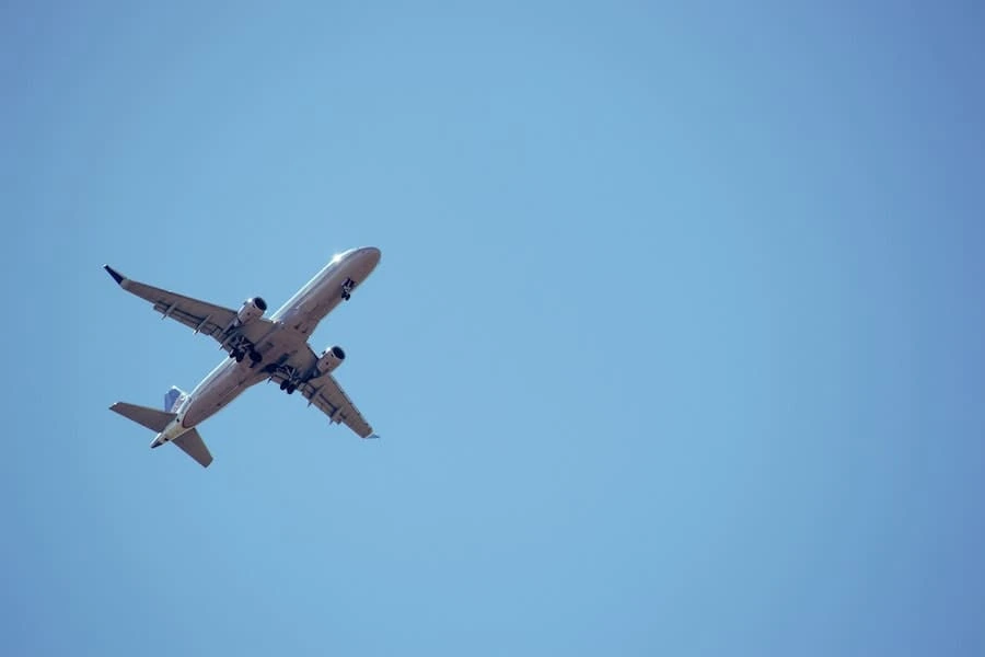 What size carry-on is allowed on southwest?